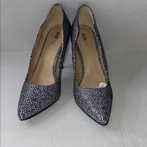 EUC JustFab Black & White Stiletto Heels Size 11